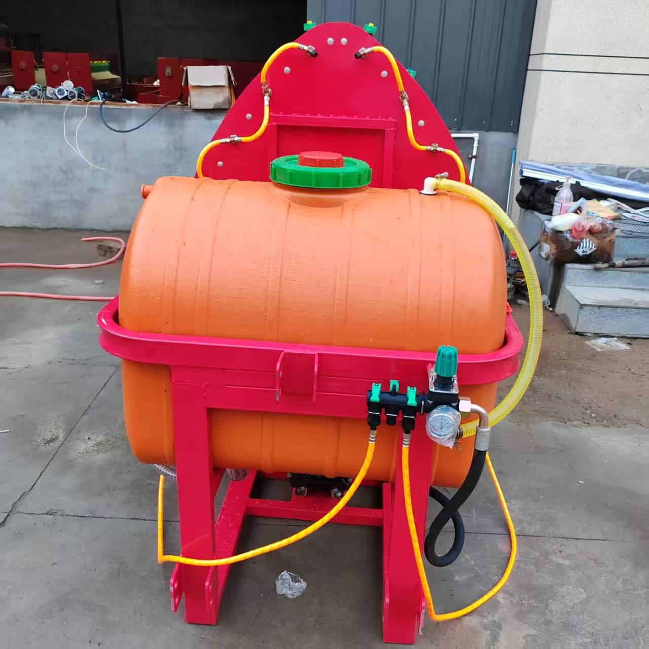 Orchard Sprayer Tractor - Tractor Mounted Sprayer Spraying Mist Spraying